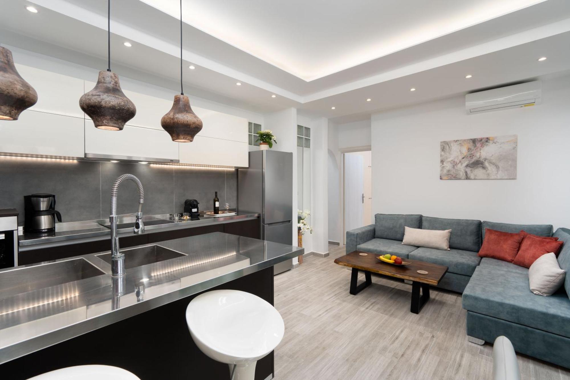 Moonstone Tatil Evi Karterados (Santorini)